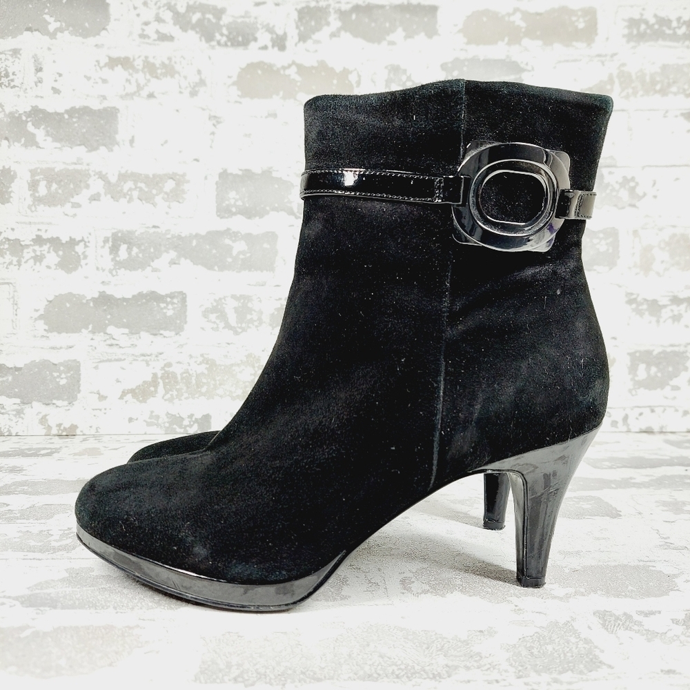 Bandolino Jermika Black Suede Leather Buckle Heeled Ankle Boots K516